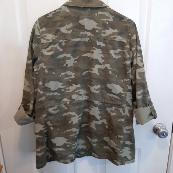 Arizona Jeans Camouflage Utility Jacket; Women's XL; Long or short sleeve; EUC - Picture 3 of 5